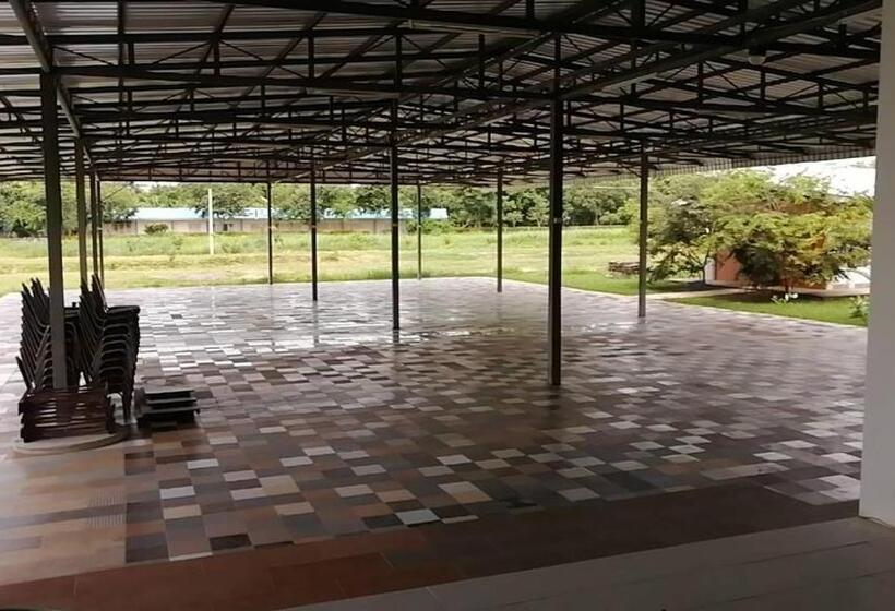 Hotel ศูนย์สัมมนาอาร์มทอง