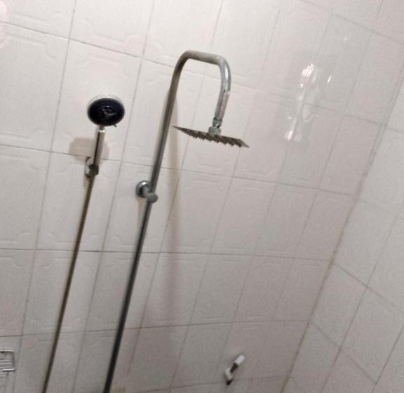 בית מלון כפרי A 4g Lodge