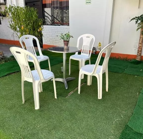ホテル Hostal Las Garzas