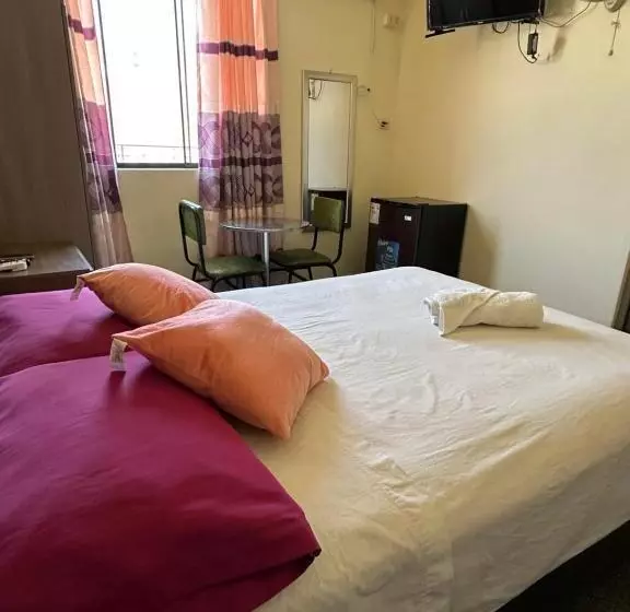 ホテル Hostal Las Garzas
