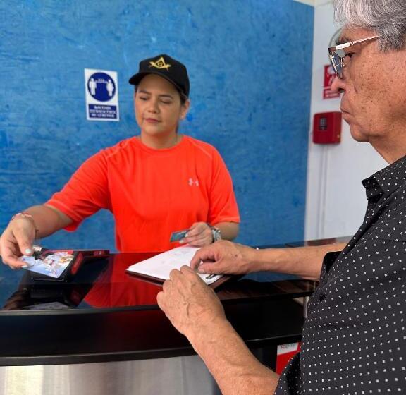 Hotel Hostal Las Garzas