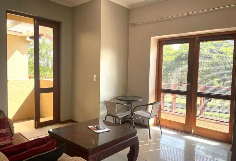 پانسیون Jade Mountain Cottage 玉山小屋