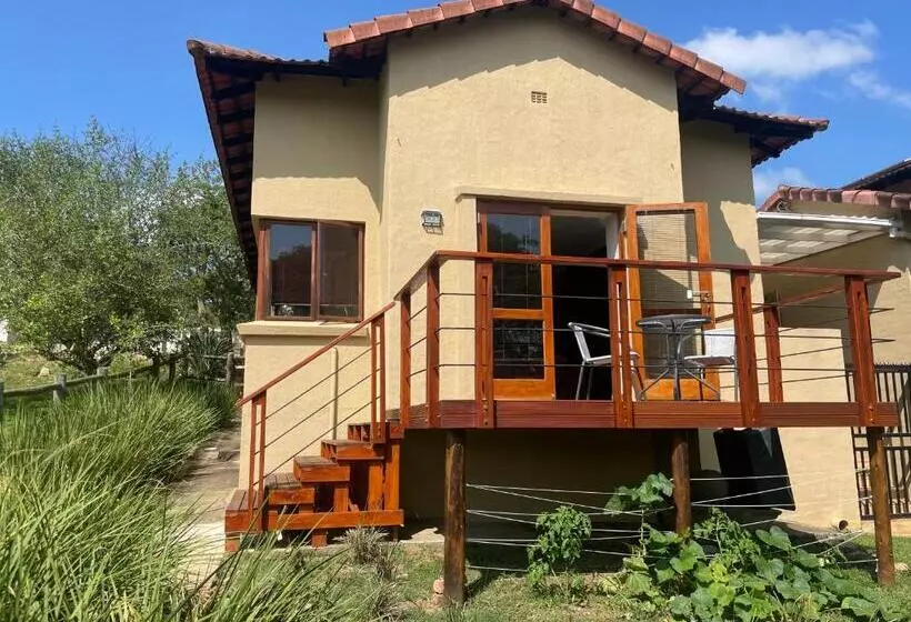 پانسیون Jade Mountain Cottage 玉山小屋