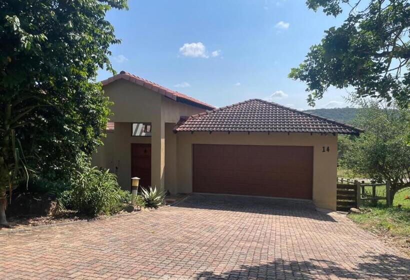 ペンション Jade Mountain Cottage 玉山小屋