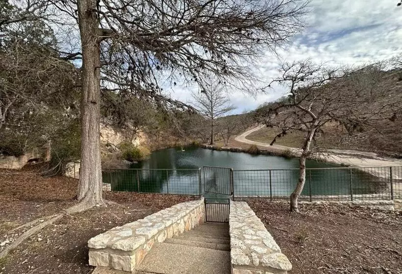 Majatalo Lodge At Forse Mountain Ranch