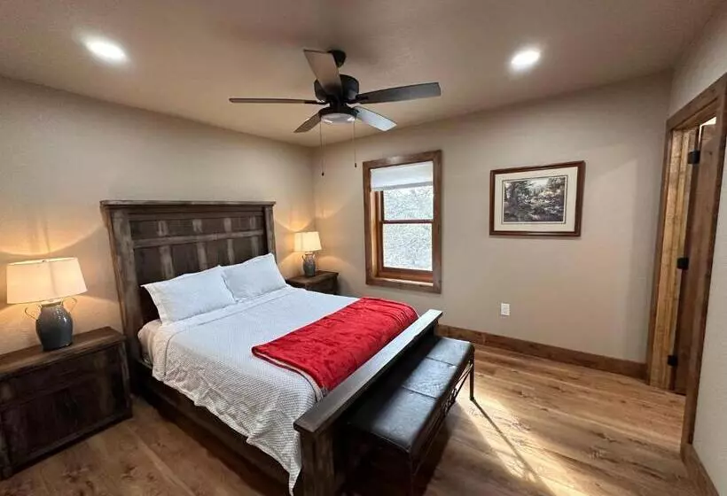 Majatalo Lodge At Forse Mountain Ranch