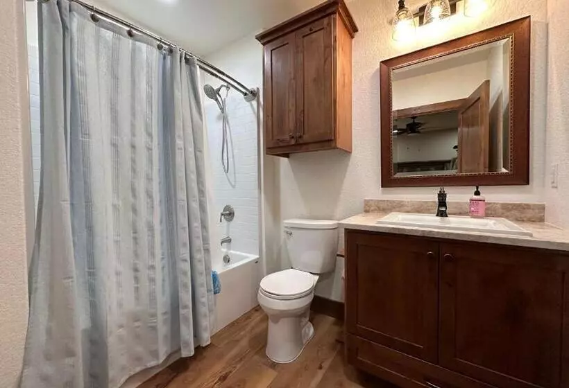 Majatalo Lodge At Forse Mountain Ranch