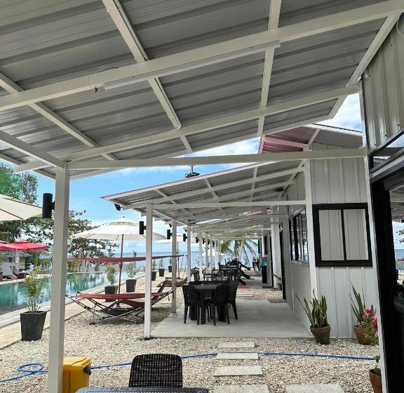 South Cape Beach Resort