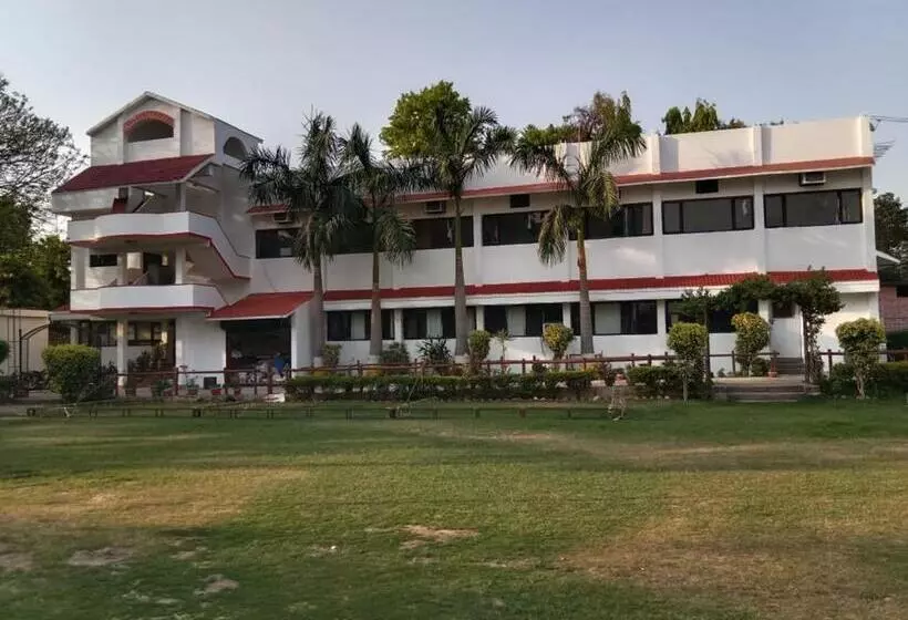 Avexia Fun City Resort