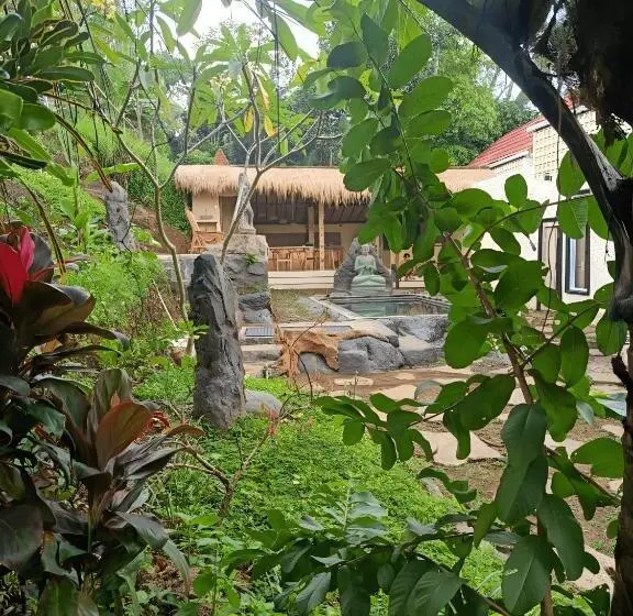 Hotelli Bamboo Oasis