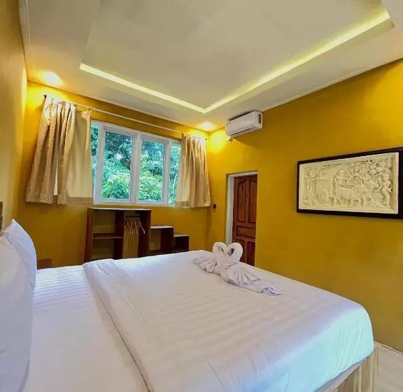 Hotelli Bamboo Oasis