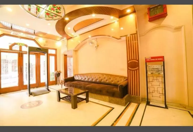 هتل East Park Inn