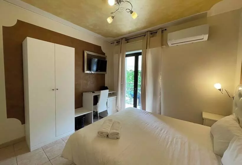 Hotelli Central Giacomini