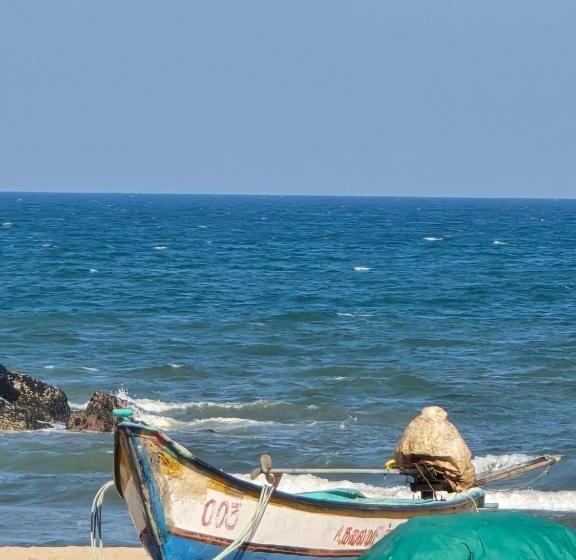 Отель De Luma Seaview