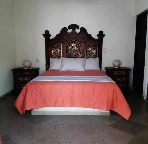 ホテル Edén Cuernavaca