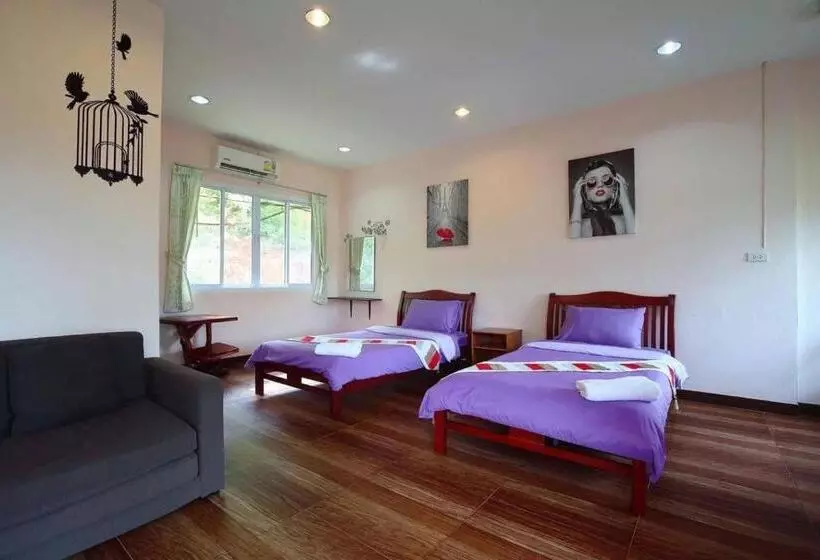 Hotelli Mj Gargen View เรือนหลวงรีสอร์ท