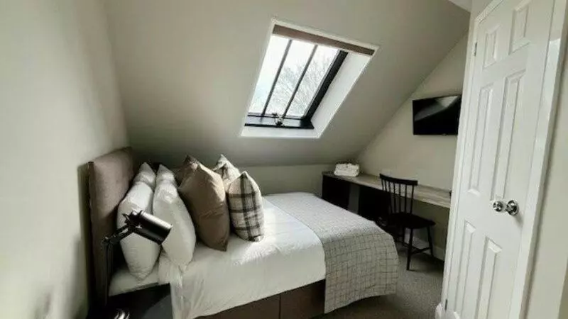 هتل The Pavilion Bisley