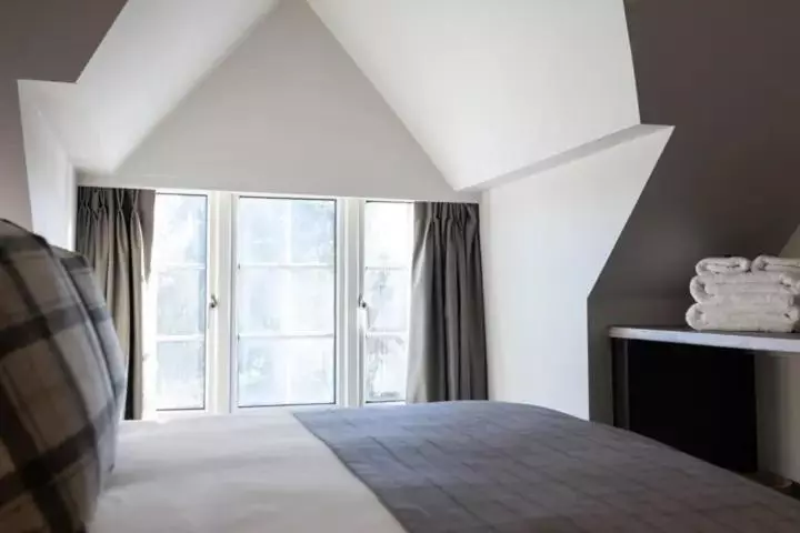 هتل The Pavilion Bisley