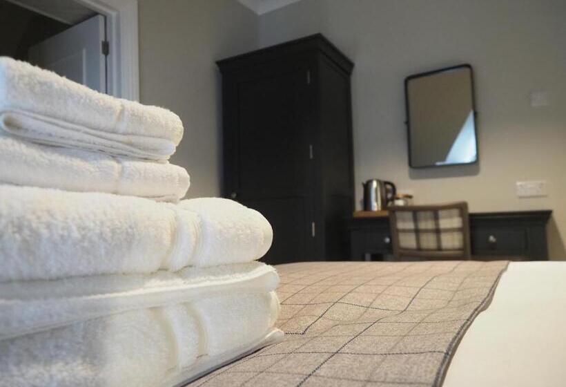 ホテル The Pavilion Bisley