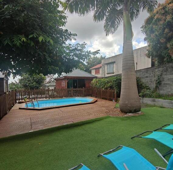 پانسیون Gwada Fun Habitation