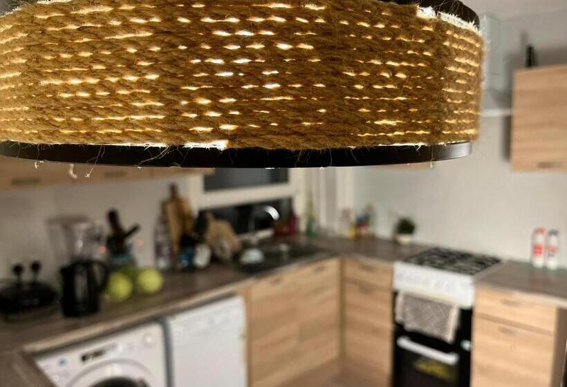 膳宿费 Mini Hotel With Home Facilities In Hamilton West