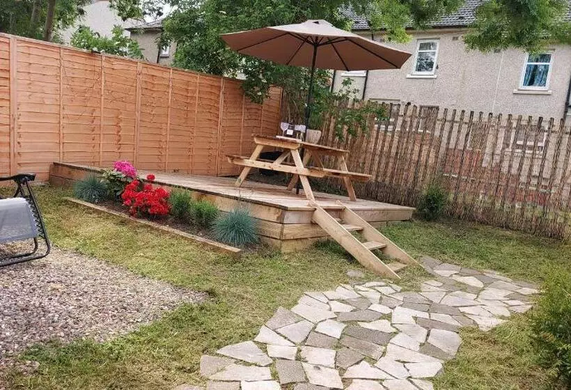 Majatalo Mini Hotel With Home Facilities In Hamilton West