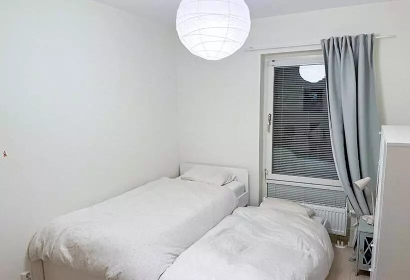 ペンション Room In Guest Room   Guest Room   5 Min Walk Eurovision Hyllie