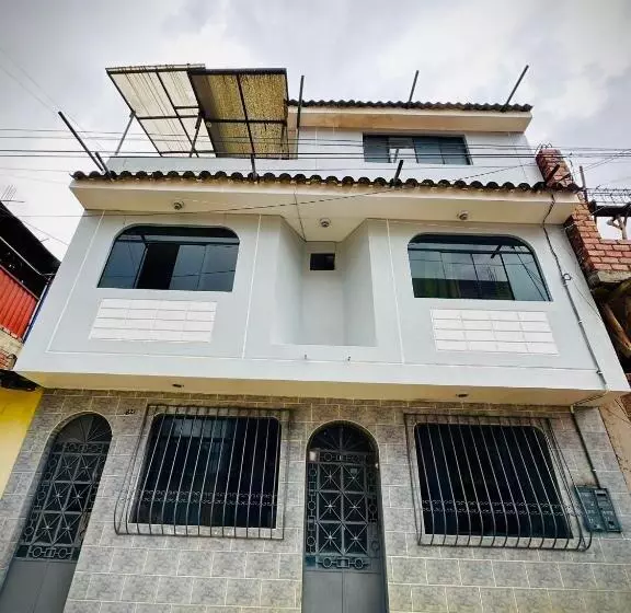پانسیون Taulli House