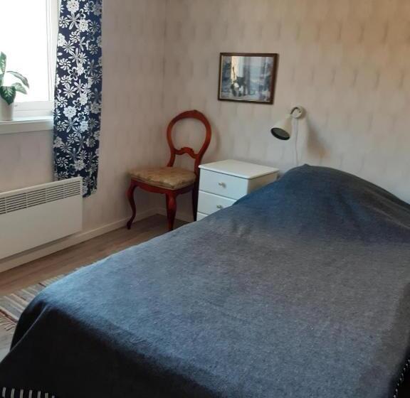 Täljelantgårdshotell