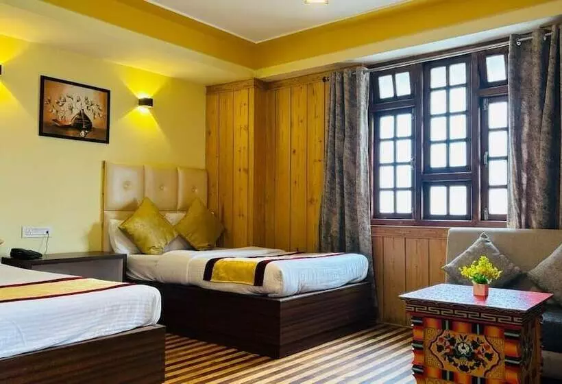 Udaan Tashi Gakhil Resort