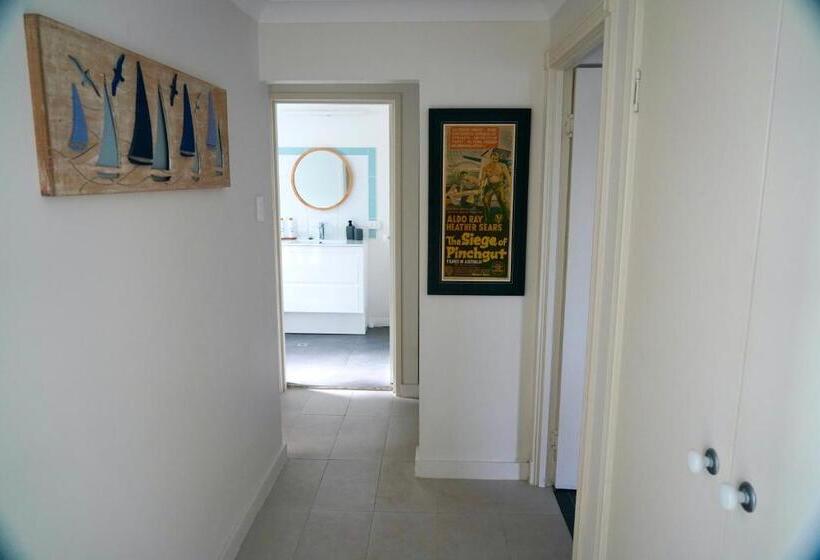 Bed and Breakfast 3 Waters Guest Accommodation