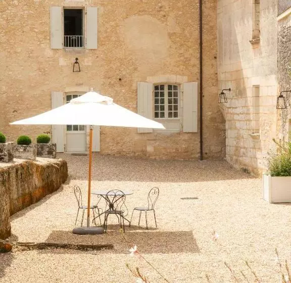 Aamiaismajoitus (B&B) Château De Chanet