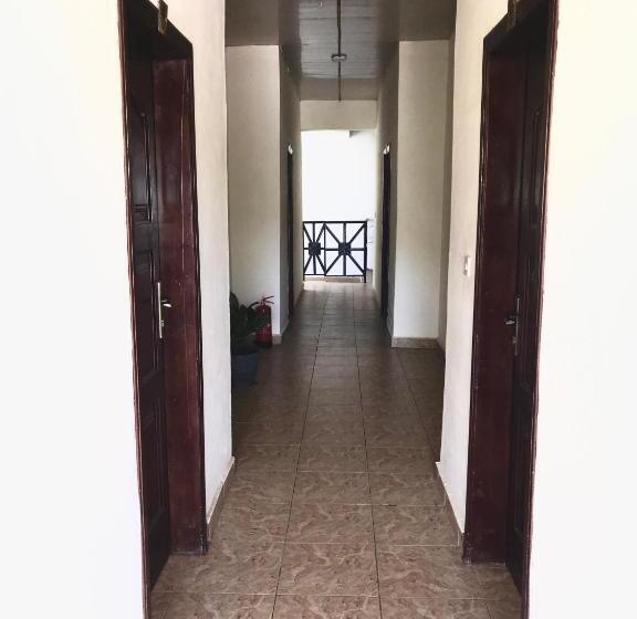 ベッドアンドブレックファースト El Elolo