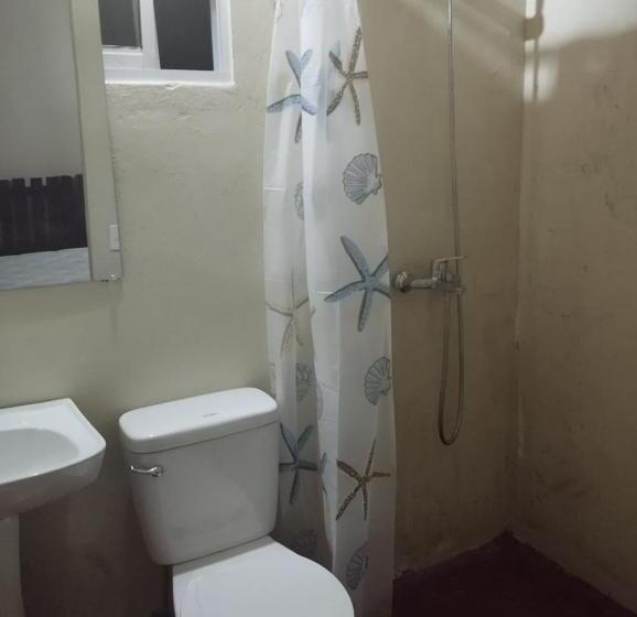 تختخواب و صبحانه Hotal Raysa Y Alejandro