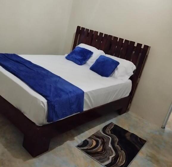 تختخواب و صبحانه Hotal Raysa Y Alejandro