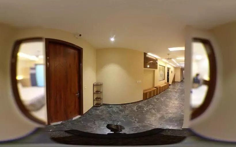 ホテル G 2