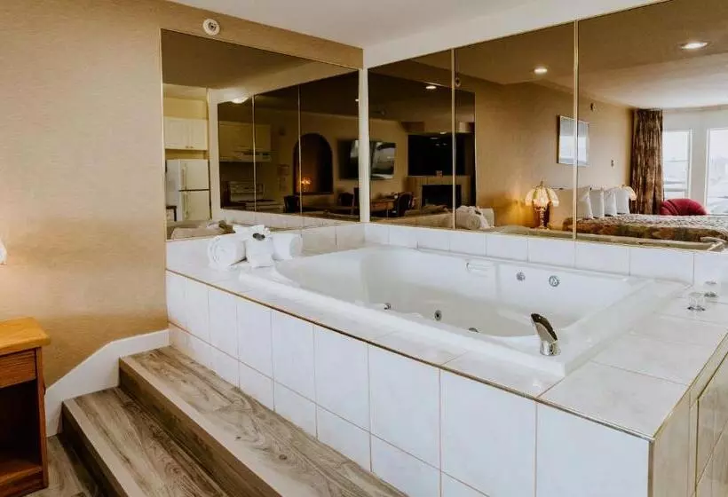 هتل Mosaic Suites