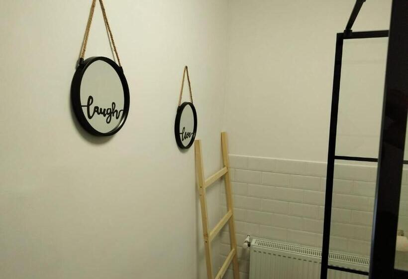 펜션 Casuta Din Deal