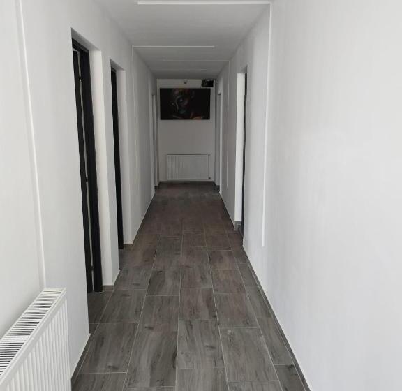 펜션 Casuta Din Deal