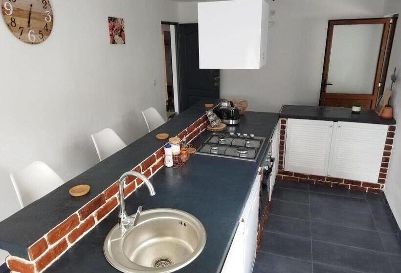 펜션 Casuta Din Deal