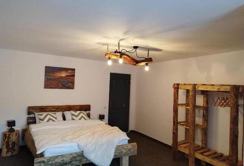 펜션 Casuta Din Deal