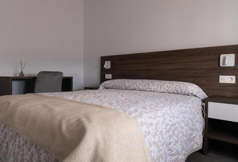 펜션 Hostal Restaurante Los Rosales