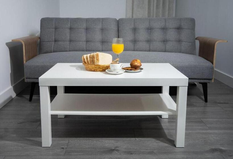 펜션 Hostal Restaurante Los Rosales