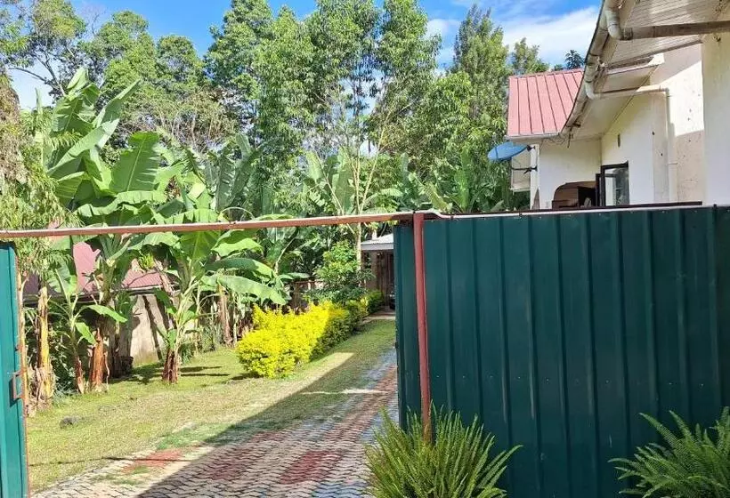 پانسیون Meru Farm House