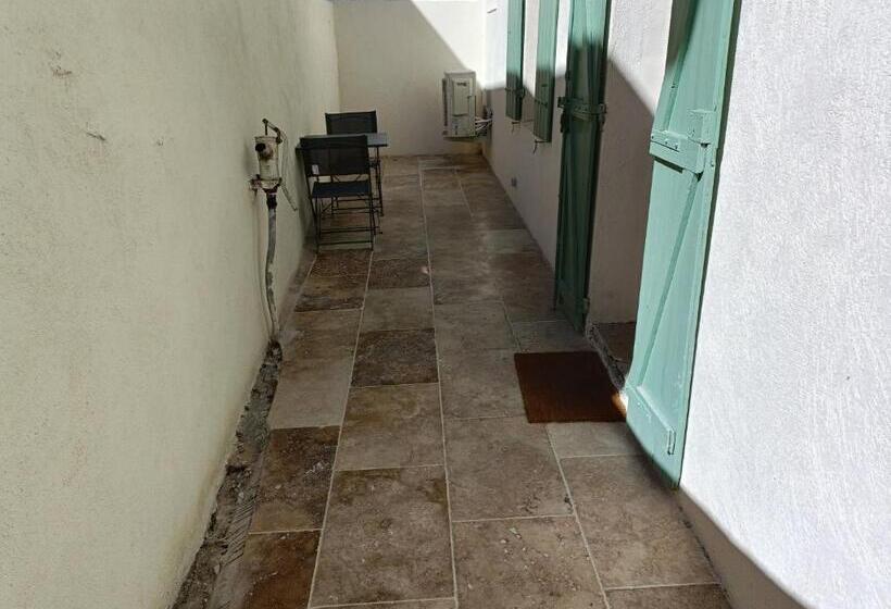 بنسيون Parenthèse Provençale