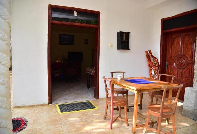 Pensão Rusara Villa