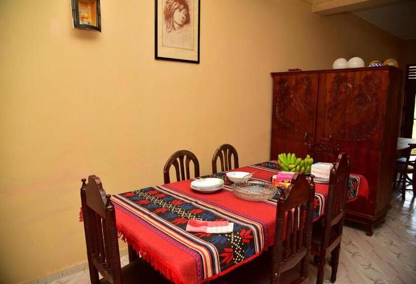 Pensão Rusara Villa