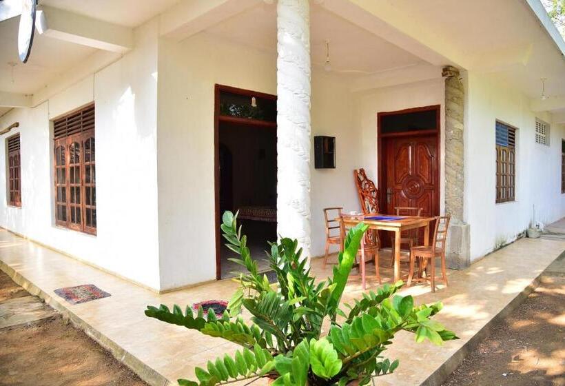 Pensão Rusara Villa