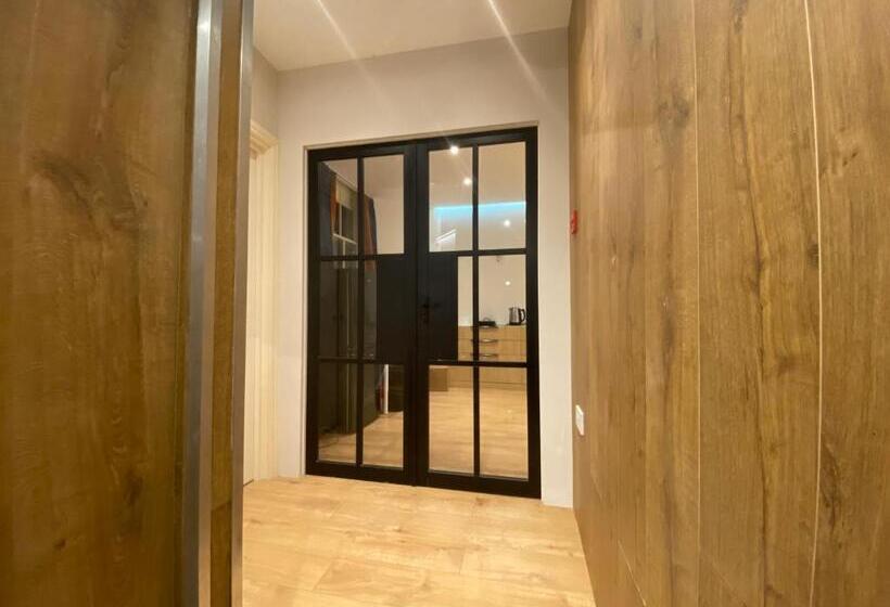 پانسیون Tiny But Private & Best Location