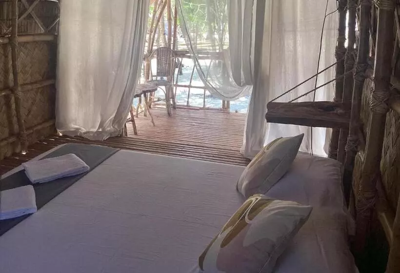 リゾートホテル Eco Camp Dos Playa Daracoton El Nido